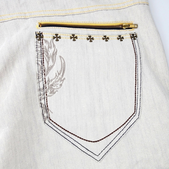 Pelle Pelle Jean Shorts. Size 52. - Picture 6 of 10